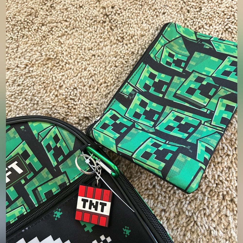 Minecraft Backpack 5 Pcs. Set - Picture 2 of 6